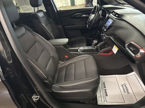 Used 2021 Chevrolet TrailBlazer RS w/ Sun and Liftgate Package image 26