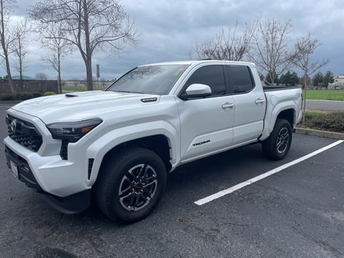 Used 2025 Toyota Tacoma TRD Sport image 72