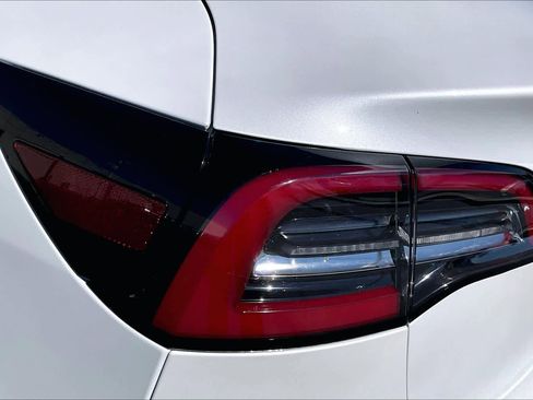 Used 2020 Tesla Model 3 Standard Range Plus image 27