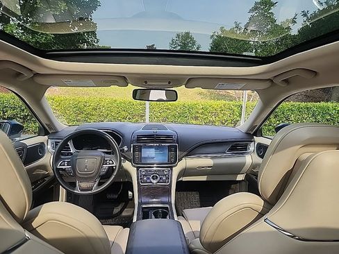 Used 2020 Lincoln Continental Reserve AWD/4WD image 21