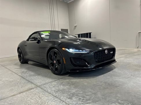 Used 2022 Jaguar F-TYPE R-Dynamic image 4