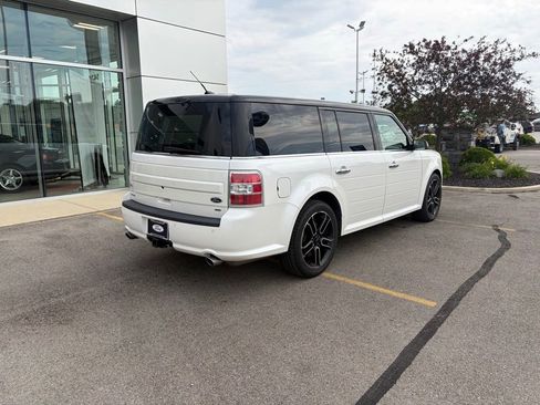 Used 2015 Ford Flex SEL w/ Equipment Group 202A AWD/4WD image 9