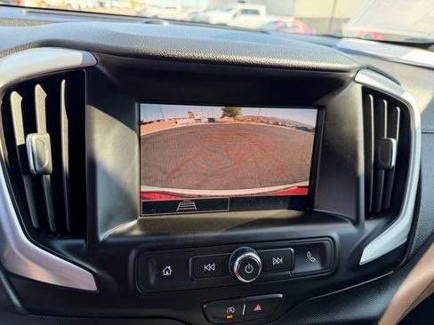 Used 2024 GMC Terrain SLE FWD image 26
