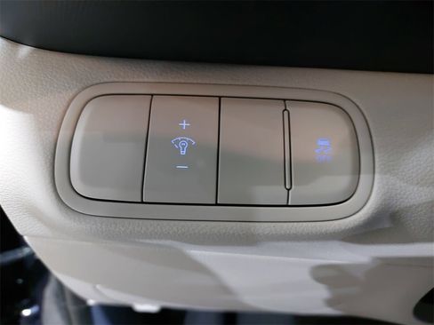 New 2026 Hyundai Venue SEL image 24