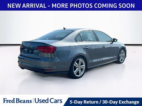 Used 2017 Volkswagen Jetta GLI FWD image 8
