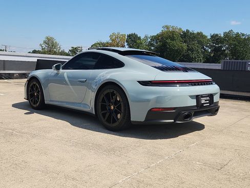 Certified 2025 Porsche 911 Carrera image 3