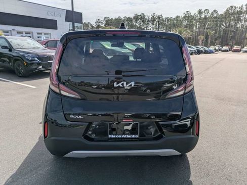 New 2025 Kia Soul LX w/ LX Technology Package image 4