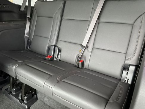 New 2025 Chevrolet Suburban High Country image 17