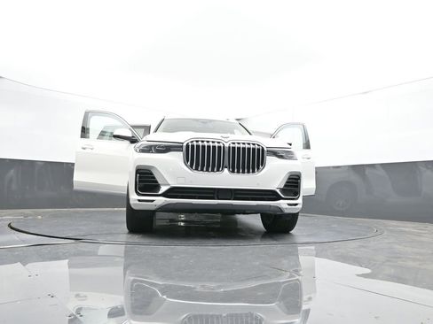 Used 2022 BMW X7 xDrive40i w/ Executive Package image 62