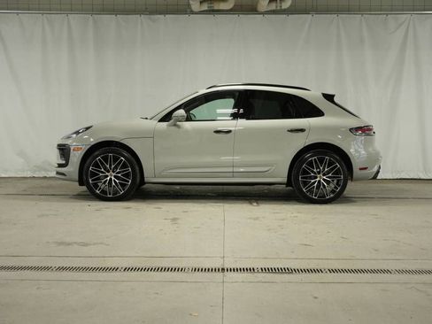 New 2026 Porsche Macan image 2