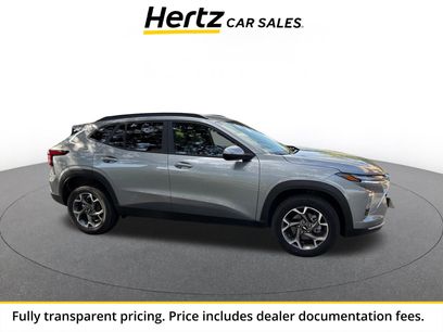 Used 2025 Chevrolet Trax LT