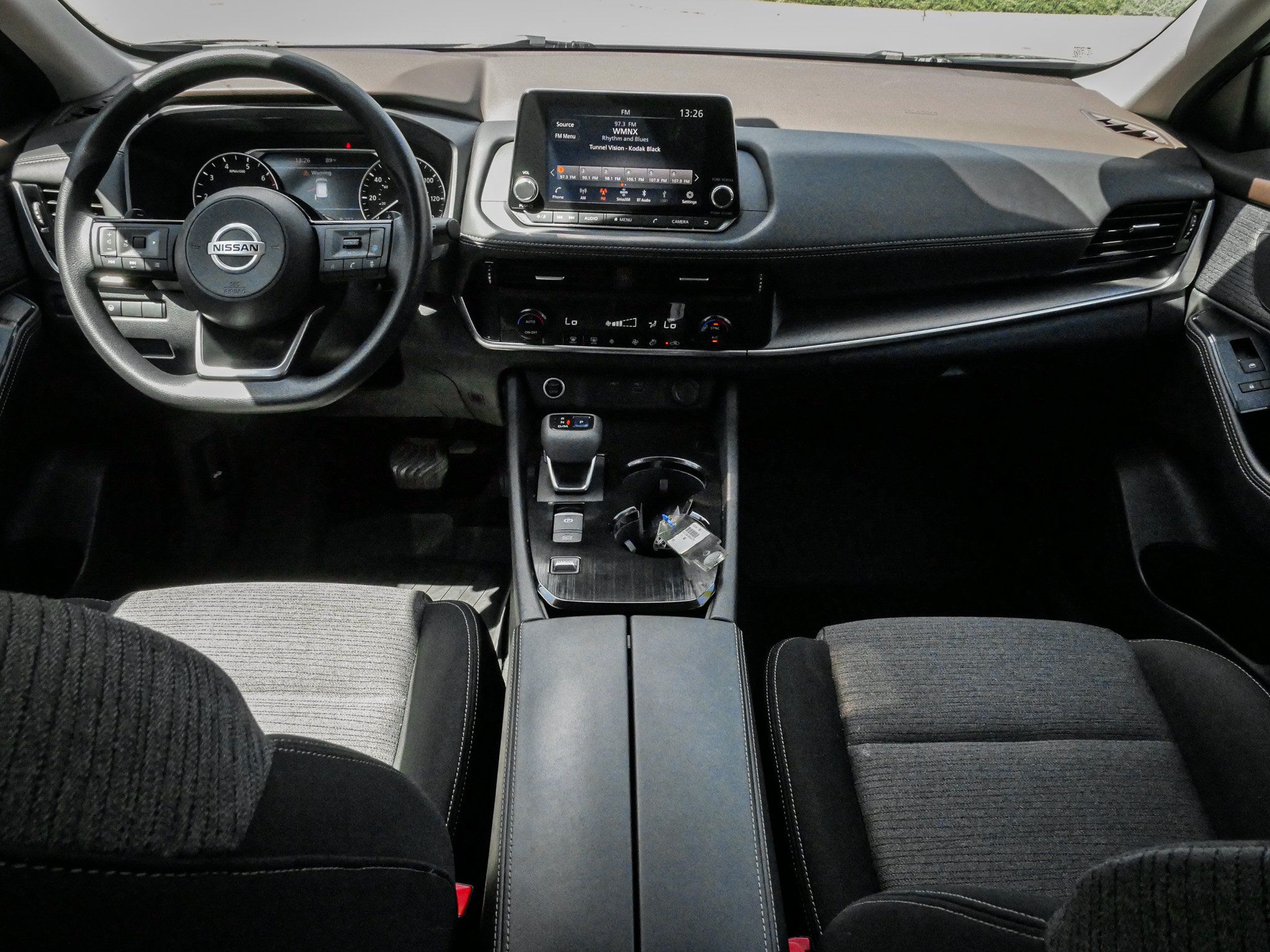 Used 2021 Nissan Rogue SV FWD image 27