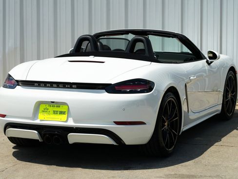Used 2024 Porsche 718 Boxster image 42
