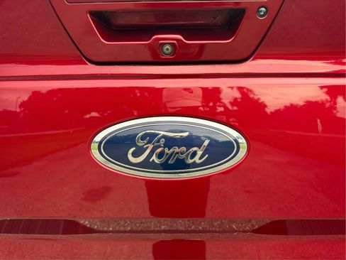 Used 2015 Ford F150 King Ranch w/ Equipment Group 601A Luxury AWD/4WD image 39