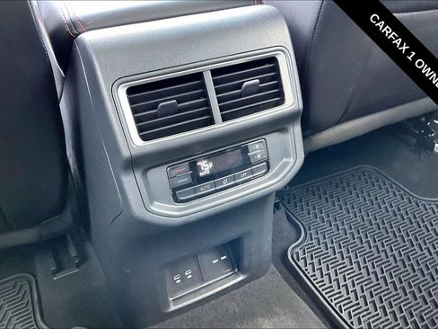 Used 2024 Volkswagen Atlas Peak Edition SEL AWD/4WD image 12