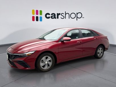 Used 2024 Hyundai Elantra SE