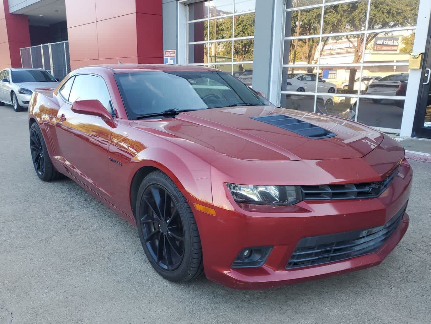 Used 2015 Chevrolet Camaro SS RWD image 8