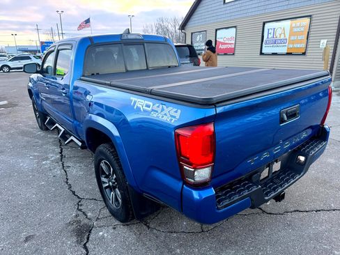Used 2016 Toyota Tacoma SR5 image 7
