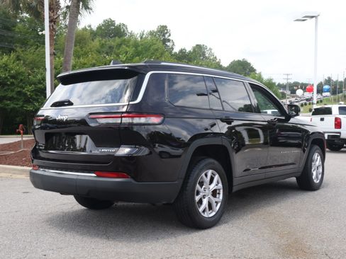 Used 2022 Jeep Grand Cherokee L Limited AWD/4WD image 5