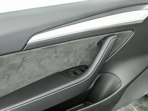 Used 2023 Tesla Model 3 Standard Range RWD image 13