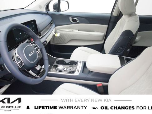 New 2026 Kia Carnival SX image 10