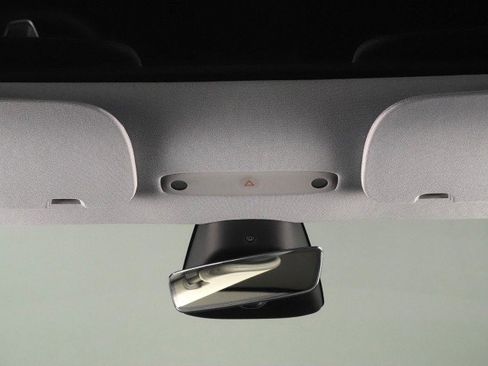 Used 2025 Tesla Model 3 AWD/4WD image 63
