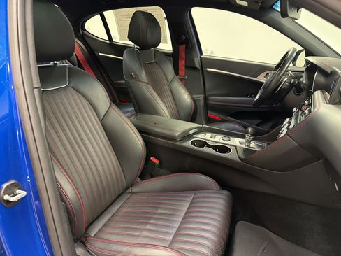 Used 2023 Genesis G70 2.0T w/ Sport Prestige Package RWD image 25