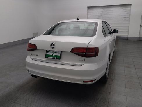 Used 2017 Volkswagen Jetta SEL FWD image 7