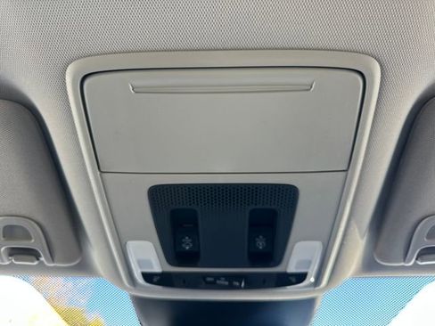 New 2025 Honda Pilot Touring image 29