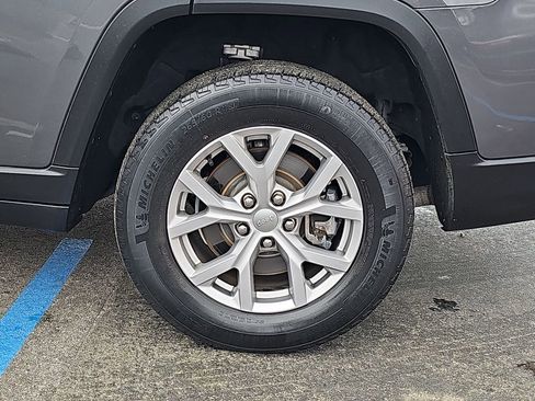 Used 2022 Jeep Grand Cherokee L Limited image 38