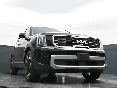 Used 2023 Kia Telluride S FWD image 21