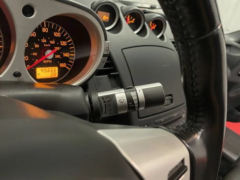 Used 2007 Nissan 350Z Enthusiast RWD image 26