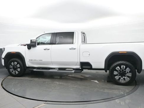 Used 2025 GMC Sierra 2500 Denali w/ Technology Package image 3