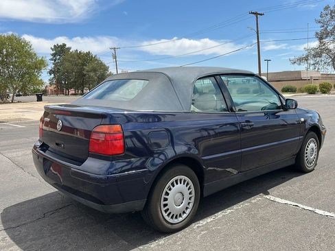 Used 2002 Volkswagen Cabrio GLS FWD image 4