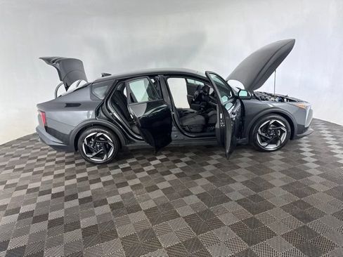 Certified 2025 Kia K4 EX FWD image 15