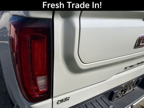 Used 2024 GMC Sierra 1500 Denali w/ Denali Reserve Package AWD/4WD image 9