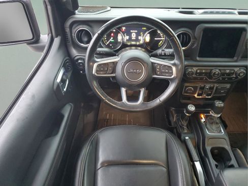 Used 2021 Jeep Wrangler Unlimited Sahara w/ Cold Weather Group image 10