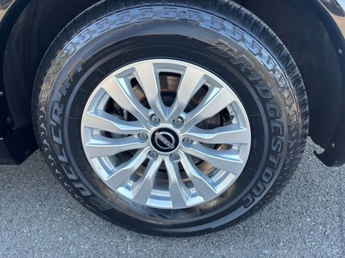 Used 2021 Nissan Armada SV image 9