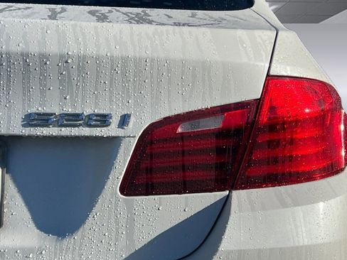 Used 2014 BMW 528i 528i image 9