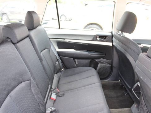 Used 2012 Subaru Outback 2.5i AWD/4WD image 17