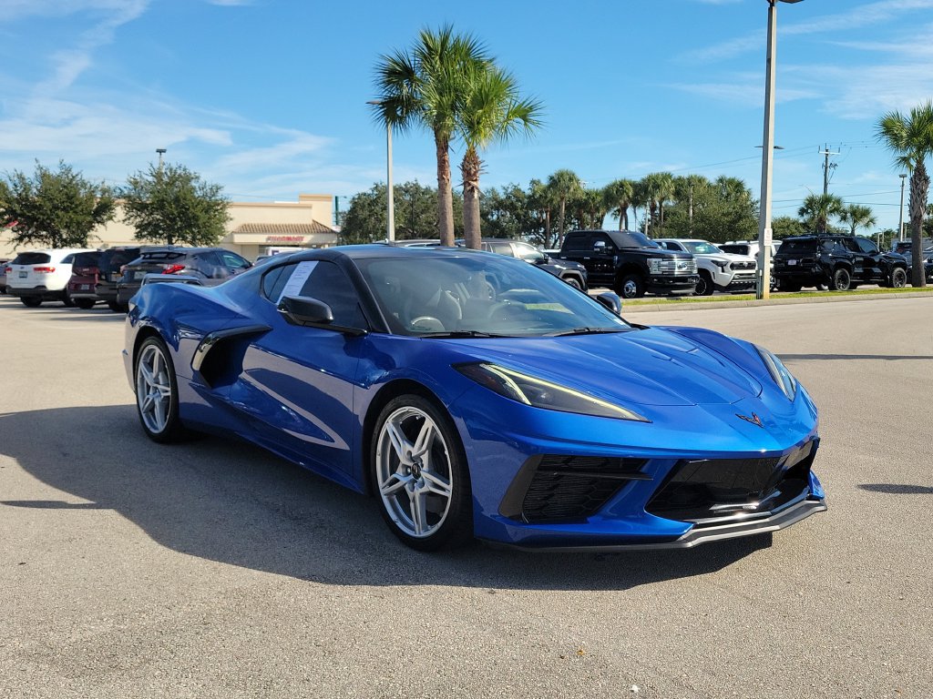 Used 2023 Chevrolet Corvette Stingray Coupe w/ Z51 Performance Package RWD image 3