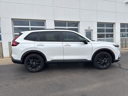 Used 2026 Honda CR-V Sport image 3