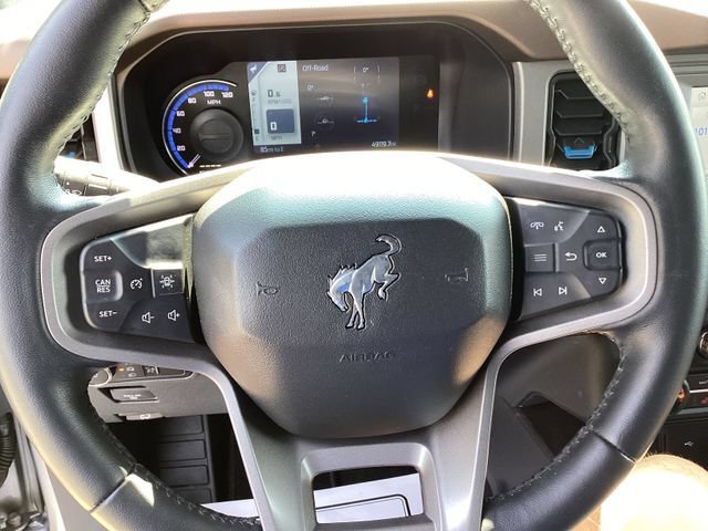 Used 2023 Ford Bronco Outer Banks AWD/4WD image 14