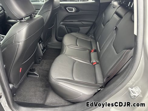 Used 2022 Jeep Compass Trailhawk w/ Trailhawk Elite Group image 23