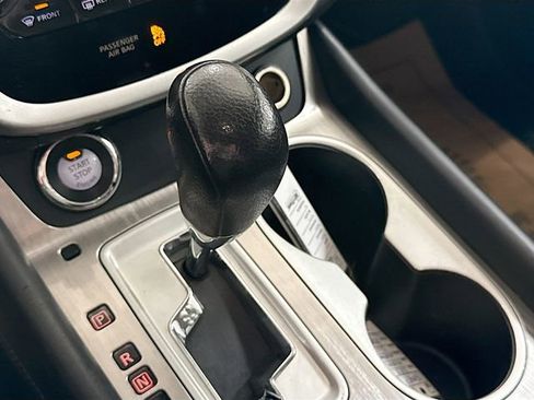 Used 2015 Nissan Murano S image 17