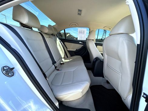 Used 2014 Volkswagen Jetta SE FWD image 21
