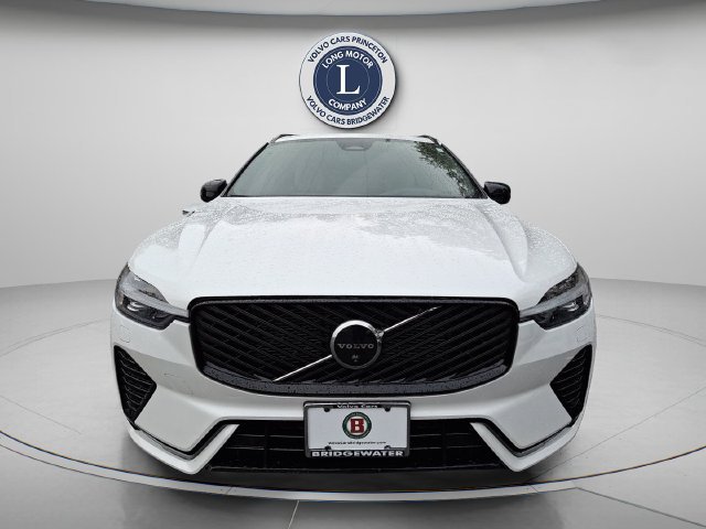 Certified 2026 Volvo XC60 B5 Plus AWD/4WD image 6