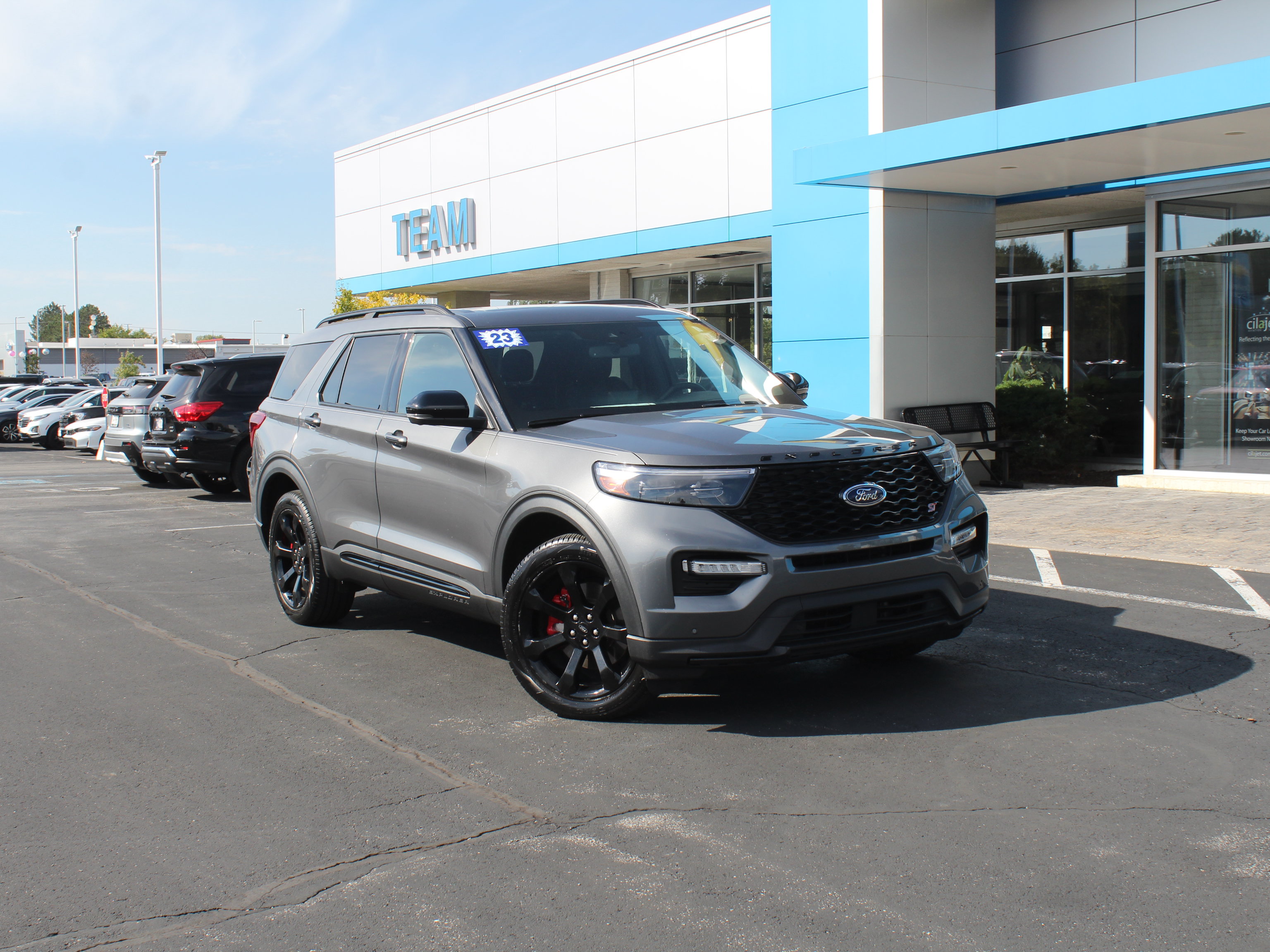 Used 2023 Ford Explorer ST w/ Equipment Group 401A AWD/4WD image 4