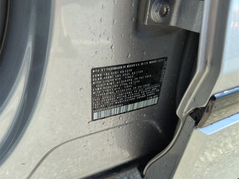 Used 2022 Volkswagen Tiguan SE R-Line image 49