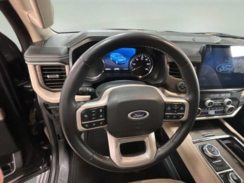 Used 2023 Ford Expedition Limited AWD/4WD image 11